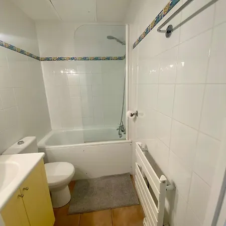 Lägenhet Mazet Vue Et Piscine Chauffee