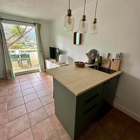 Mazet Vue Et Piscine Chauffee