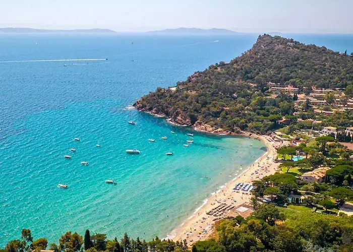 Lägenhet Mazet Vue Et Piscine Chauffee Le Lavandou