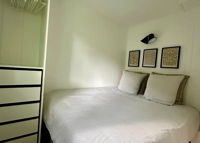 Mazet Vue Et Piscine Chauffee Lägenhet